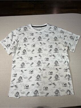 Eighty Eight Men T-Shirt Large White Skull Roses Short Sleeve
